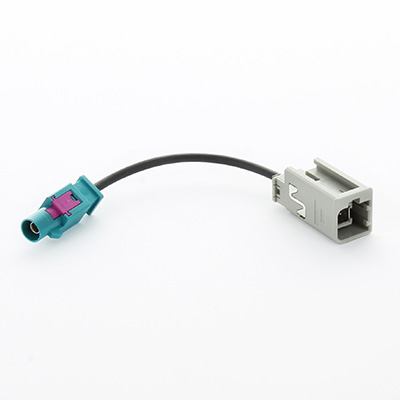 Adapter, antenna cable